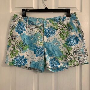 Fashion Bug Women’s White Floral Shorts with Blue and Green Print. Size 16W $10